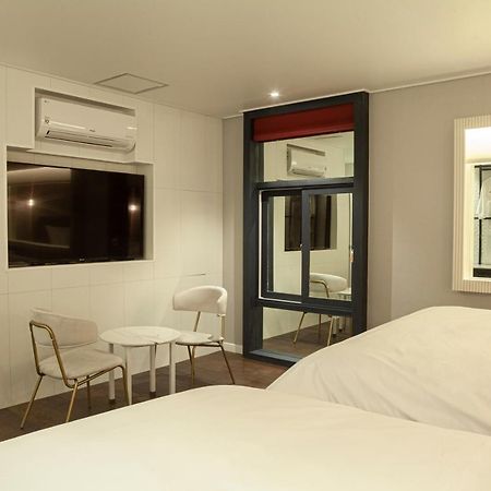 Sinan Equelim Hotel Gwangju Metropolitan City Esterno foto